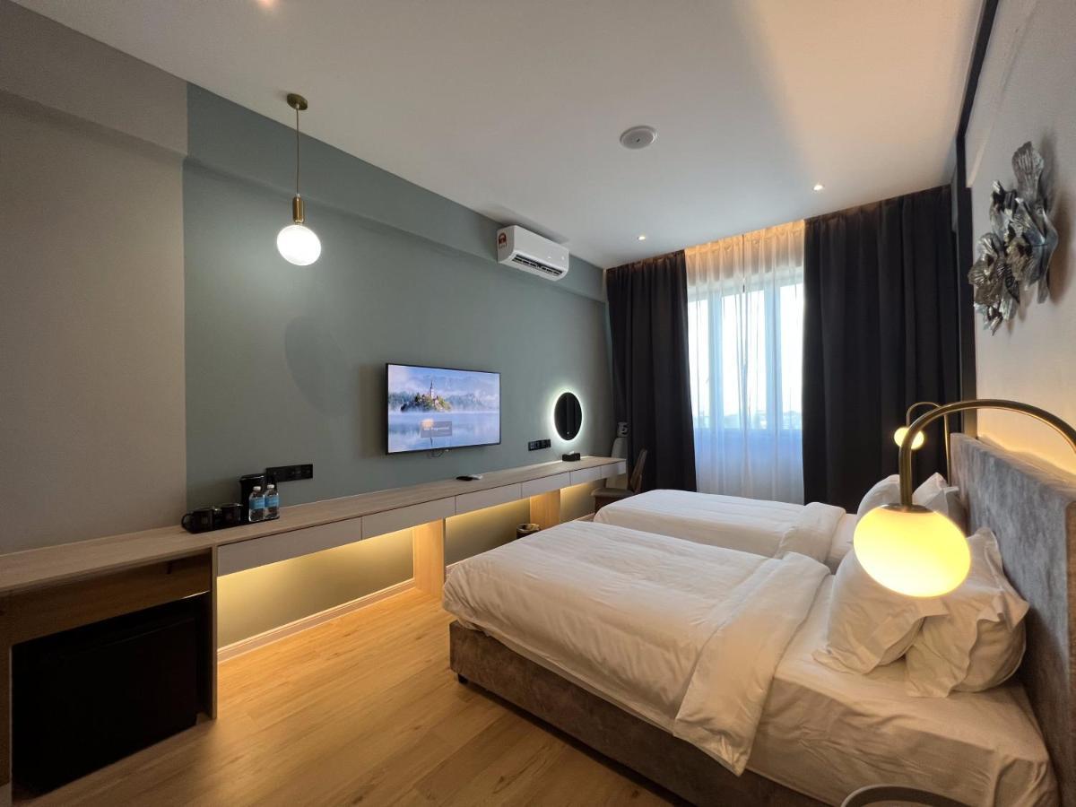 Fuhotel Hotel